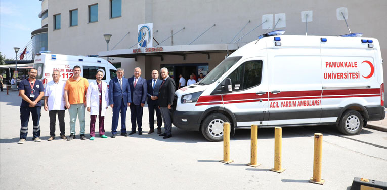 PAÜ Hastanesine yeni bir ambulans bağışlandı